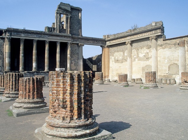 EU to invest in restoration work in Pompeii