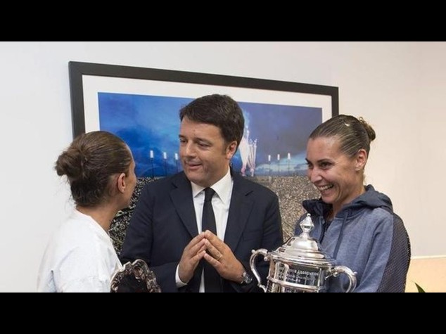 Polemiche su Renzi agli Us Open. Il premier, "Se fosse stato calcio..."