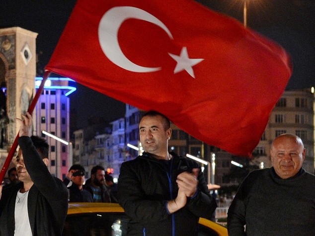 Erdogan vince il referendum, le reazioni dell'Europa