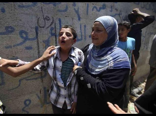 Israel and Hamas resume attacks after ceasefire ends