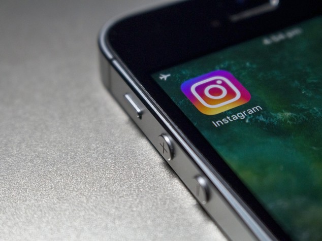Così le 'Stories' di Instagram e Facebook soffocano Snapchat