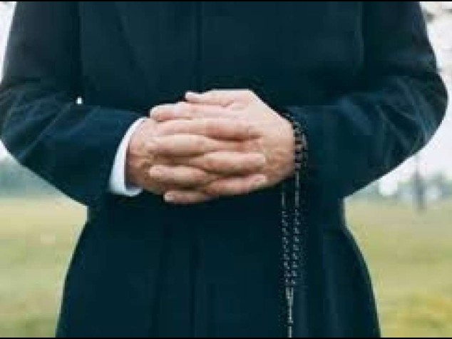 Perugia: trovato morto sacerdote vittima di ricatto a luci rosse