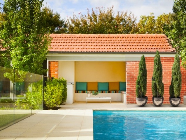 Usate l'energia solare per riscaldare le vostre piscine