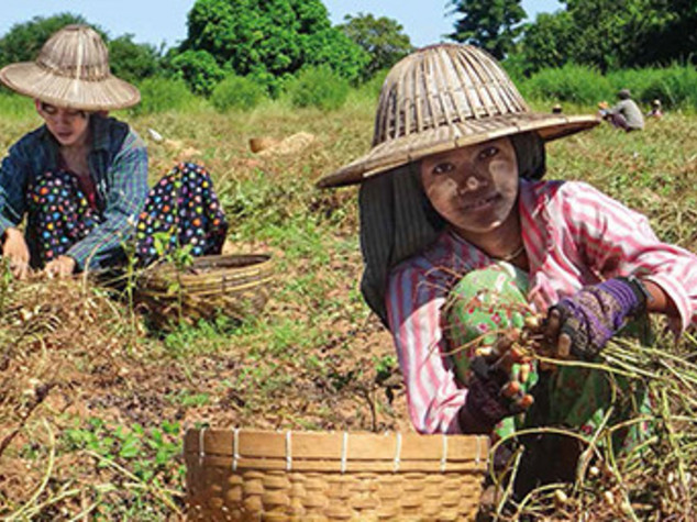 Eni Foundation: da Congo a Myanmar, 10 anni con bimbi e indifesi
