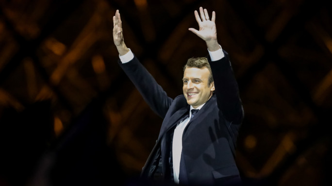 "Je suis Macron". Ora caccia al 'gemello italiano'