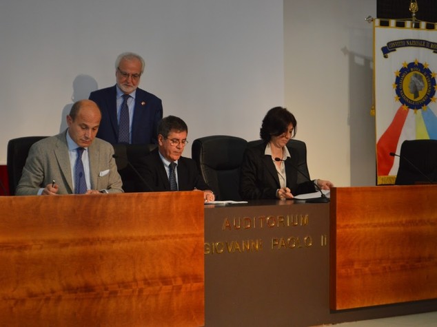 La ministra Fedeli: "Internazionalizzazione e stage per competere"