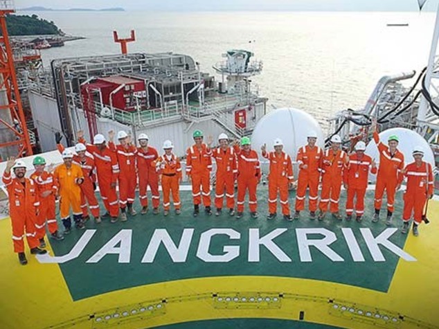 Eni starts gas production early in the Jangkrik project