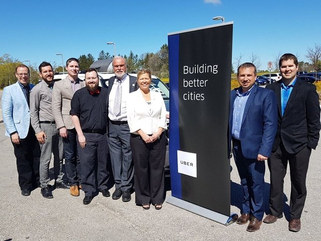 Innisfil, la città senza autobus che si sposta solo con Uber