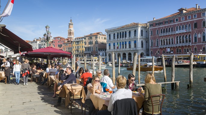 A casa siamo tutti chef, ma al ristorante non vogliamo rinunciare