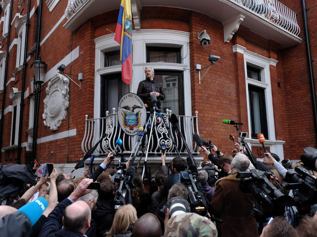 Ma per Julian Assange la guerra comincia ora