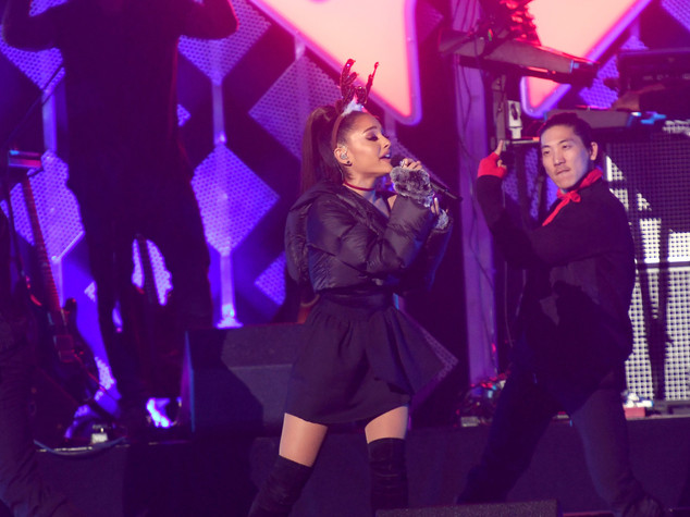 Ariana: "Sono distrutta". Chi è la regina del pop (e dei social)