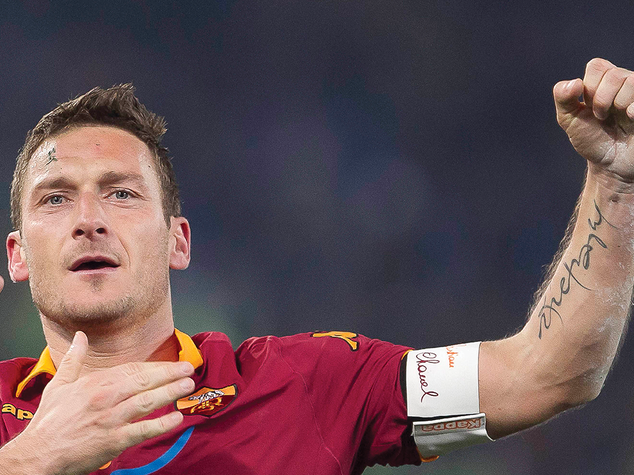 "Francesco Totti: tutta la vita". Esce il libro di Agi con il Messaggero
