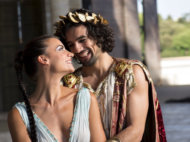 Divo Nerone si ferma subito per un problema di licenze comunali