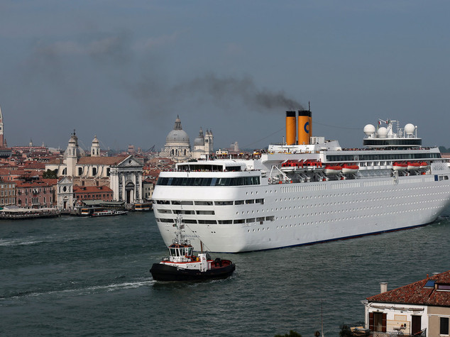 Sulle grandi navi a Venezia il governo ha trovato una soluzione?