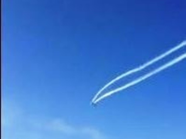 Scontro in volo ad Alba Adriatica Due aerei in mare, morto pilota