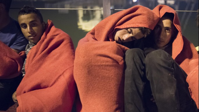 Il 67% degli italiani vuole lo stop ai migranti