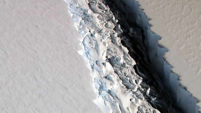 Il distacco dell'iceberg A68 potrebbe essere l'inizio di una catastrofe