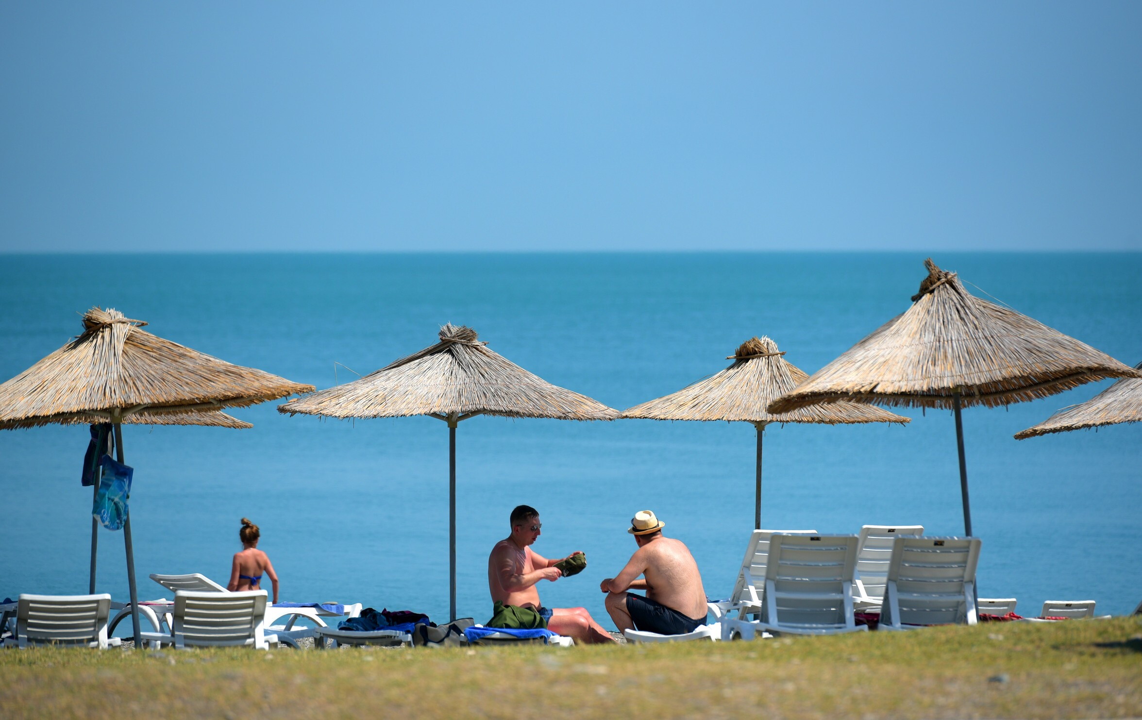 Gli italiani non rinunciano alla vacanza, ma è boom di 'ferie a debito'