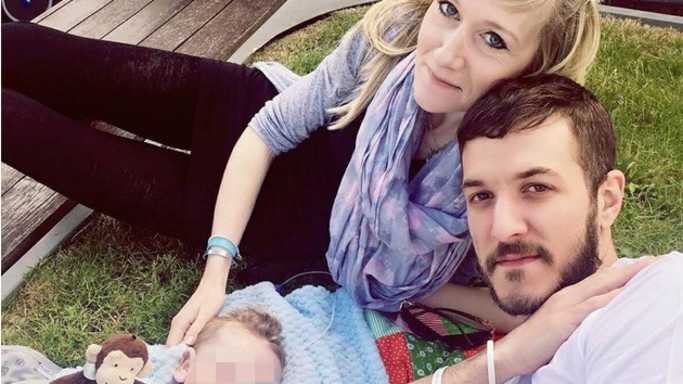 I genitori di Charlie si arrendono e ritirano la richiesta per gli Usa