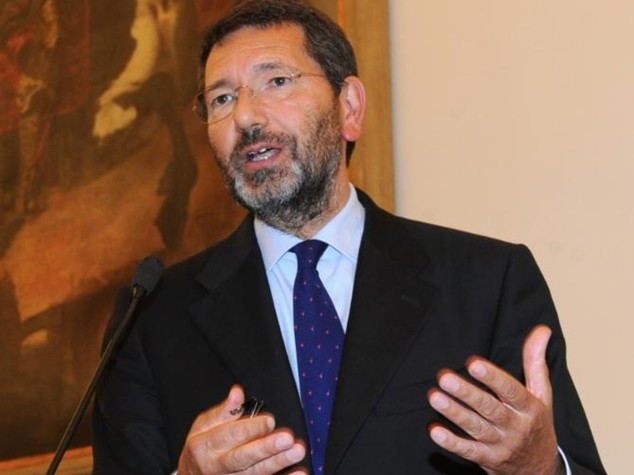 Marino non molla: "resto fino al 2023, Renzi mi giudichi alla fine"