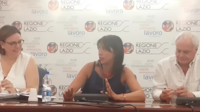 Il pugno di ferro della Raggi contro chi non fa la differenziata