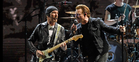 Se Bono e The Edge durante un concerto si fermano per parlare di Europa