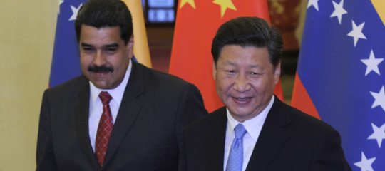 Nella crisi venezuelana la Cina si schiera con Maduro. Per difendere i propri soldi