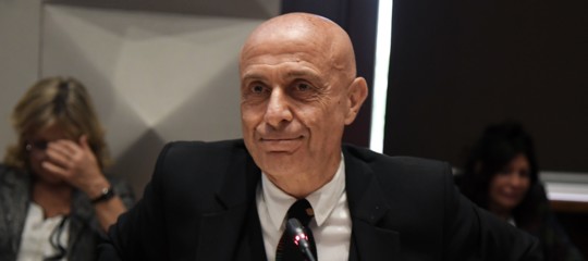 Mattarella ha voluto blindare il ministro Minniti per evitare le sue dimissioni