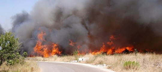 I pompieri volontari sono preziosi, ma pagarli è una anomalia tutta italiana
