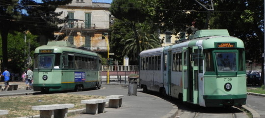 Roma corre davvero il rischio di ritrovarsi il primo settembre senza bus?