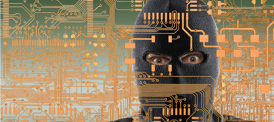 Così gli hacker potrebbero spiare l'Italia dai pc dell'Esercito