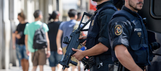 Perché l'intelligence spagnola si aspettava una strage a Barcellona
