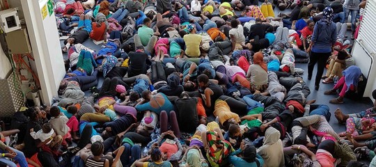 Ma alla fine le Ong incentivano o no le partenze di migranti?