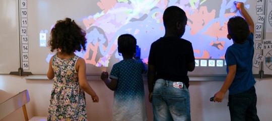 Perché l'abbandono scolastico tra i figli degli immigrati è così elevato?
