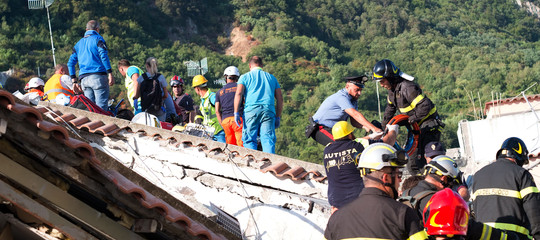 Terremoto a Ischia, 2 morti e 39 feriti. Senza più una casa 2600 persone