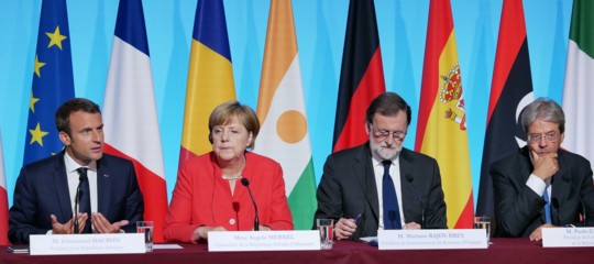 Al vertice sui migranti di Parigi è stata scelta la strategia italiana