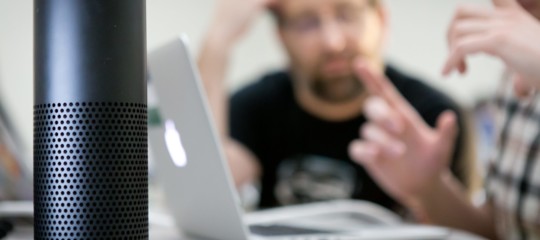Gli assistenti vocali di Amazon e Microsoft si parleranno (per tramare contro Google)