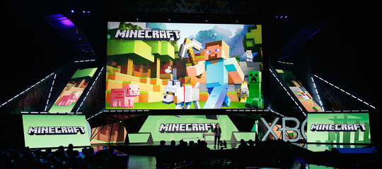 Anche la Lego è andata in crisi per la concorrenza digitale. Ora c'è Minecraft