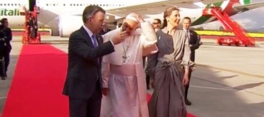 Francesco in Colombia porta la pace (si arrendono anche i narcotrafficanti)
