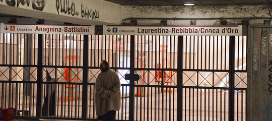 Maltempo a Roma: 7 stazioni metro A chiuse, sulla linea B interrotta tratta Eur Magliana-Laurentina