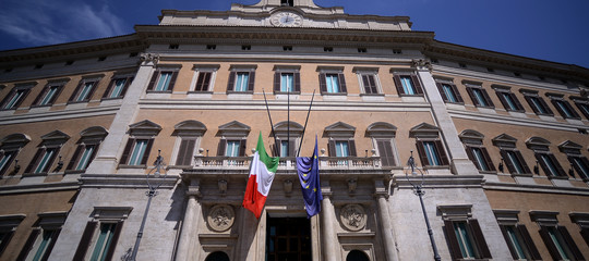 "La propaganda fascista è reato", primo sì alla Camera. Cosa prevede le legge