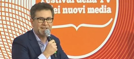 "Guadagno tanto, è vero. Ma la Rai con me risparmia"
