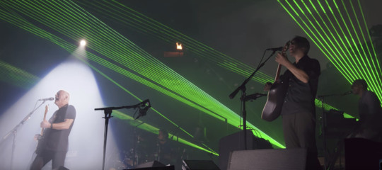 David Gilmour torna a Pompei un anno dopo. Ma solo al cinema