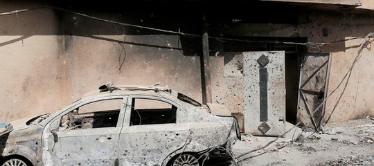 Attentato dell'Isis a Nassiriya , 50 morti