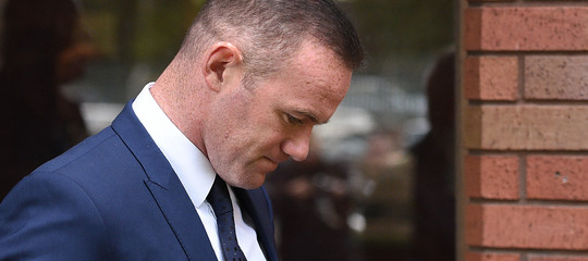 Calcio: guida ubriaco, patente sospesa e servizi sociali a Rooney