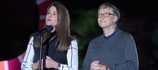 Bill Gates si scusa con il mondo per il 'Control-Alt-Canc' con cui si avviano i computer