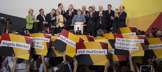 Germania, il giorno dopo. Cinque nodi che Angela Merkel deve sciogliere