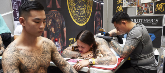 In Europa 60 milioni di tatuati. Quali rischi si corrono e cosa ne pensano i medici