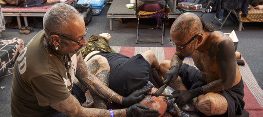 In Europa 60 milioni di tatuati. Quali rischi si corrono e cosa ne pensano i medici