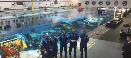 L'ambasciatore italiano va a Houston per 'telefonare' a Nespoli